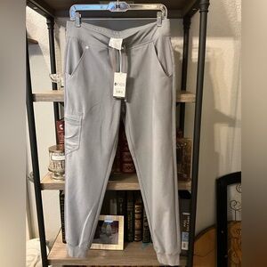 FIGS Zamora Scrub Pant SM/REG & Catarina Scrub Top MED-Dark Space Grey